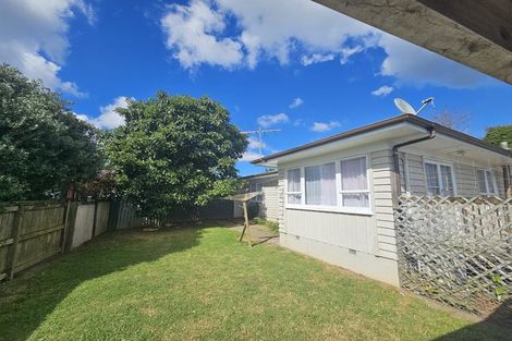 Photo of property in 32 Brentford Place, Manurewa, Auckland, 2102