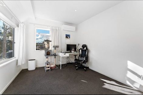 Photo of property in 19 Allington Road, Massey, Auckland, 0614