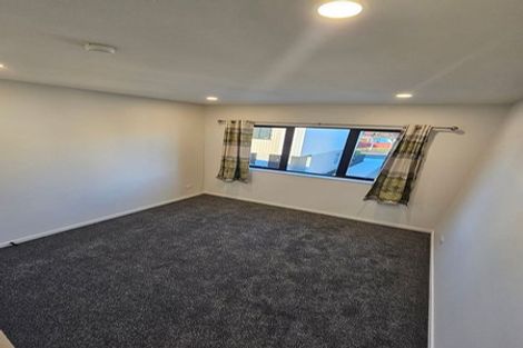 Photo of property in 59e Highland Park Drive, Highland Park, Auckland, 2010