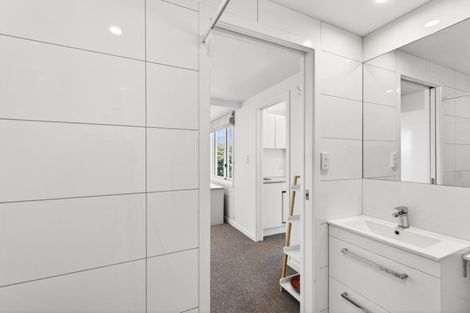 Photo of property in 135 Thompson Road, Bluff Hill, Napier, 4110