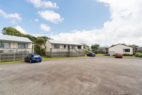 Photo of property in 1-6 Arli Court, Hokowhitu, Palmerston North, 4410