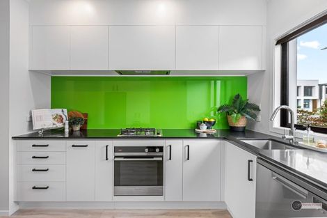 Photo of property in 4 Josland Lane, Wallaceville, Upper Hutt, 5018