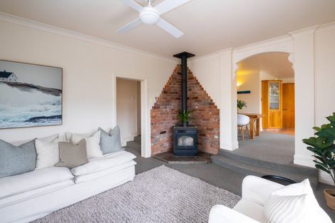 Photo of property in 5 Selwyn Road, Hospital Hill, Napier, 4110