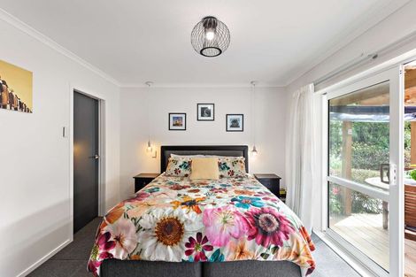 Photo of property in 1098 Queen Street East, Levin, 5571