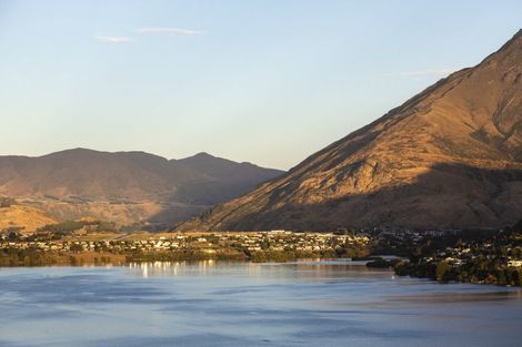 Photo of property in 11 Sunrise Lane, Queenstown, 9300