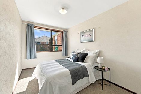 Photo of property in 2/281 Sawyers Arms Road, Bishopdale, Christchurch, 8053
