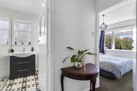 Photo of property in 45 Cologne Street, Martinborough, 5711