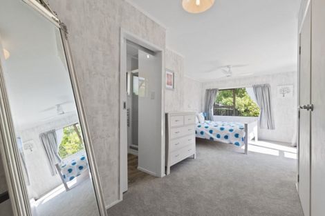 Photo of property in 5 Ladies Mile, Manly, Whangaparaoa, 0930