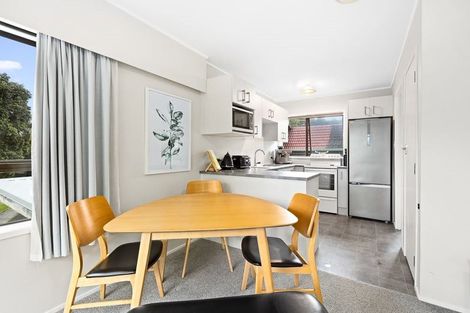 Photo of property in 1/20 Gladys Avenue, Glenfield, Auckland, 0629