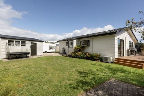 Photo of property in 17 Opal Drive, Papamoa Beach, Papamoa, 3118