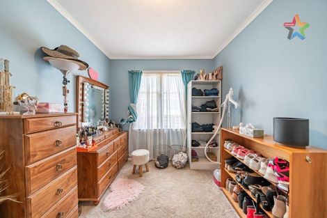 Photo of property in 5 Wood Street, Wainuiomata, Lower Hutt, 5014