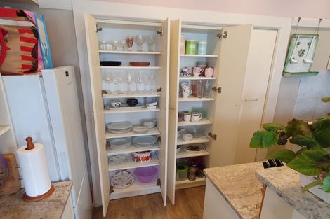 Photo of property in Inverleith House, 306 Oriental Parade, Oriental Bay, Wellington, 6011