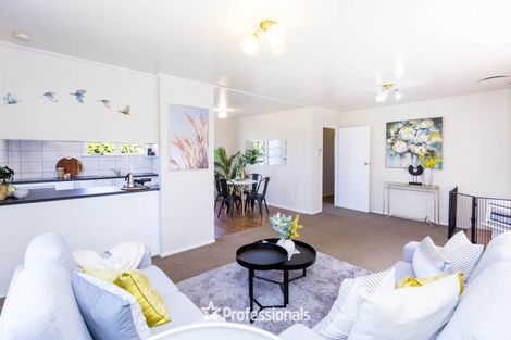 Photo of property in 35 Tacoma Drive, Totara Park, Upper Hutt, 5018