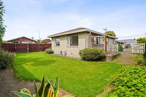 Photo of property in 2/4 Brixton Street, Islington, Christchurch, 8042