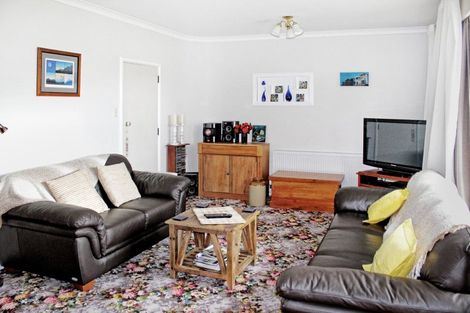 Photo of property in 8 Saint Johns Avenue, Palmerston North, 4414