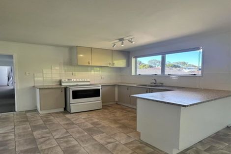Photo of property in 2/38 Borich Road, Sunnyvale, Auckland, 0612