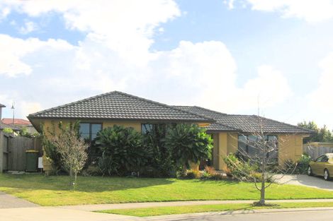 Photo of property in 10 Adrigole Place, East Tamaki, Auckland, 2013