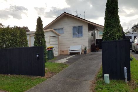 Photo of property in 5 Tangelo Place, Bucklands Beach, Auckland, 2012