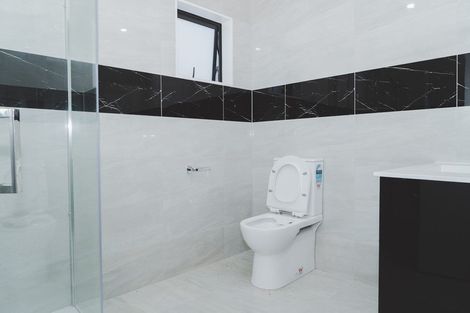 Photo of property in 79a Russell Road, Manurewa, Auckland, 2102