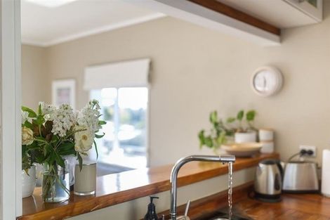 Photo of property in 24 Cedar Terrace, Stanmore Bay, Whangaparaoa, 0932