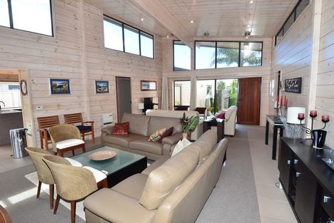 Photo of property in 115 Motu Hei, Pauanui, Hikuai, 3579