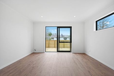 Photo of property in 2/26 Hunter Street, Hamilton Lake, Hamilton, 3204