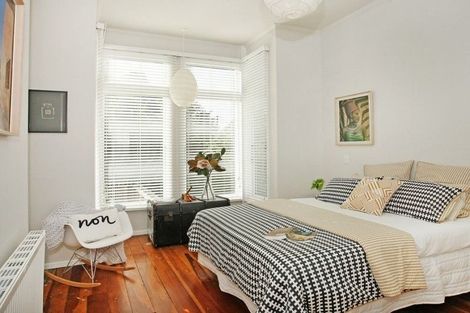 Photo of property in 11 Mortimer Terrace, Aro Valley, Wellington, 6021