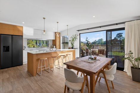 Photo of property in 14 Hayward Place, Ohauiti, Tauranga, 3112