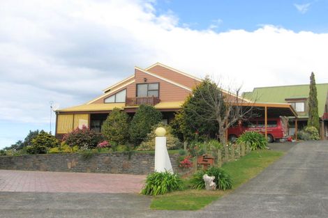 Photo of property in 107 Fernleigh Glade, Whangamata, 3620