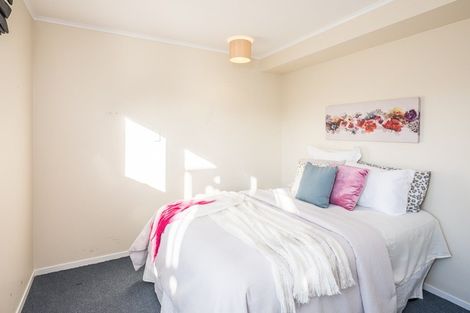 Photo of property in 25 Voltaire Street, Karori, Wellington, 6012