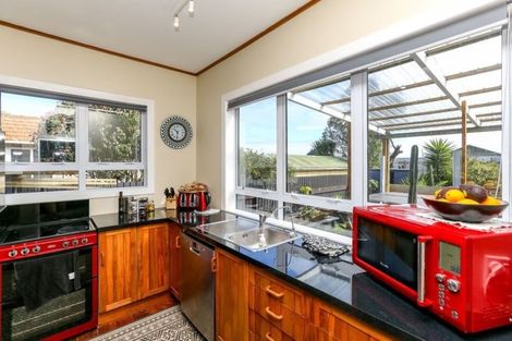 Photo of property in 16 Maranui Street, Welbourn, New Plymouth, 4310