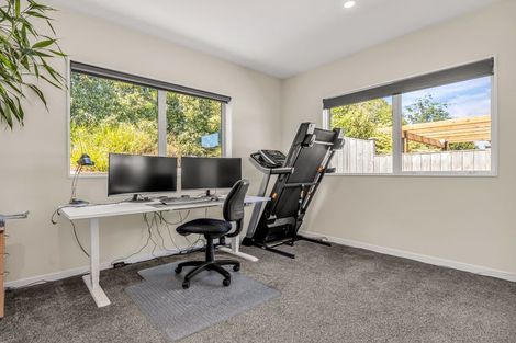 Photo of property in 21 Jeroboam Loop, Kumeu, 0810