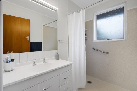 Photo of property in 3b Bideford Street, Brooklands, New Plymouth, 4310