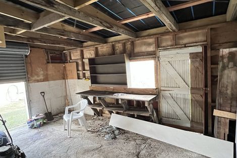 Photo of property in 10 Kowhai Street, Naenae, Lower Hutt, 5011