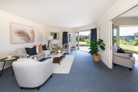 Photo of property in 17 Brookside Close, Highbury, Palmerston North, 4412