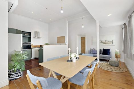 Photo of property in 45 Sutherland Road, Melrose, Wellington, 6023