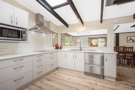 Photo of property in 5 Newnham Court, Tawa, Wellington, 5028