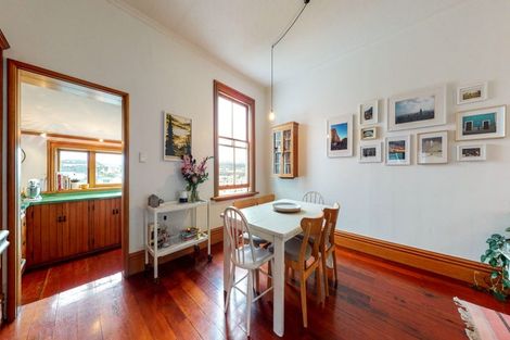 Photo of property in 16 Stafford Street, Mount Victoria, Wellington, 6011