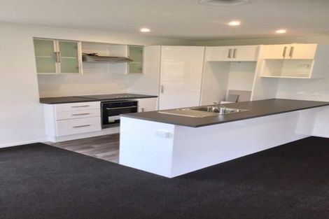 Photo of property in 3/596 Whangaparaoa Road, Stanmore Bay, Whangaparaoa, 0932