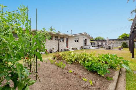 Photo of property in 94 Manuwai Drive, Matua, Tauranga, 3110