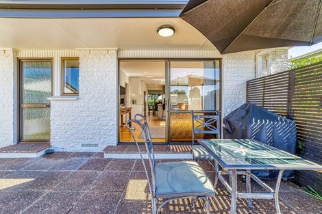 Photo of property in 45 Weld Street, Cambridge, 3434