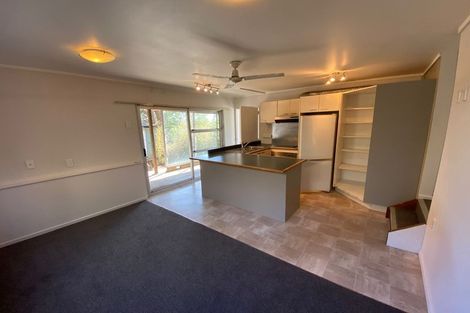 Photo of property in 1/14 Target Road, Totara Vale, Auckland, 0629