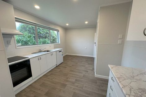 Photo of property in 2 Rawene Street, Waikanae, 5036