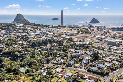 Photo of property in 9 Parris Street, Moturoa, New Plymouth, 4310