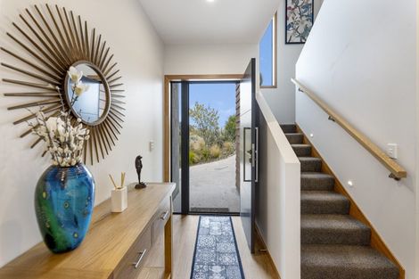 Photo of property in 16 Glendermid Close, Sawyers Bay, Port Chalmers, 9023