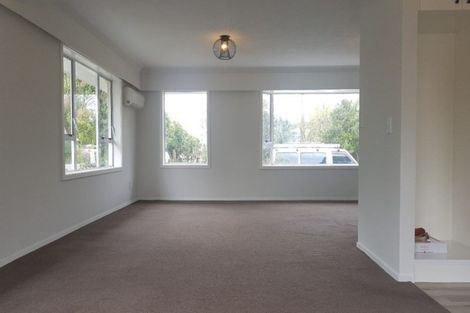 Photo of property in 7 Pinehurst Crescent, Russley, Christchurch, 8042