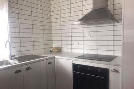 Photo of property in 1076 Heaphy Terrace, Fairfield, Hamilton, 3214