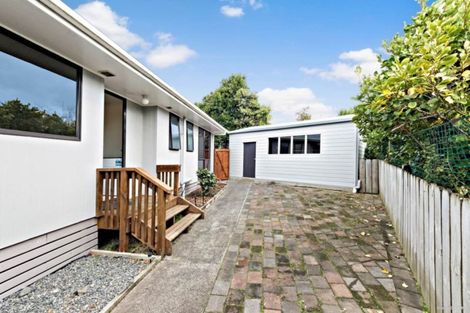 Photo of property in 2/342c Royal Road, Massey, Auckland, 0614