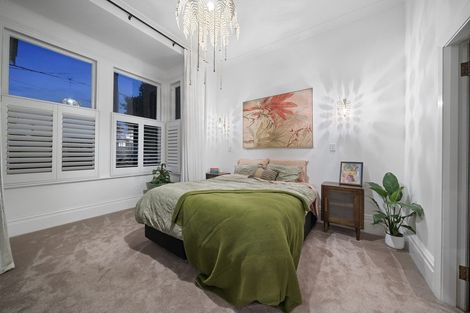 Photo of property in 240 Sutherland Road, Lyall Bay, Wellington, 6022