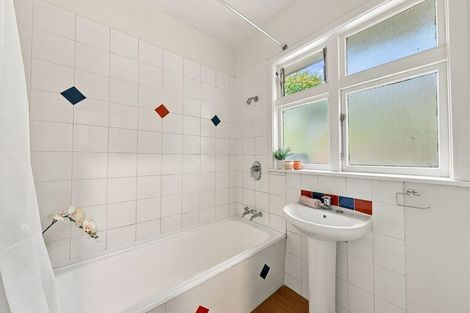 Photo of property in 1/94 Springfield Road, St Albans, Christchurch, 8014